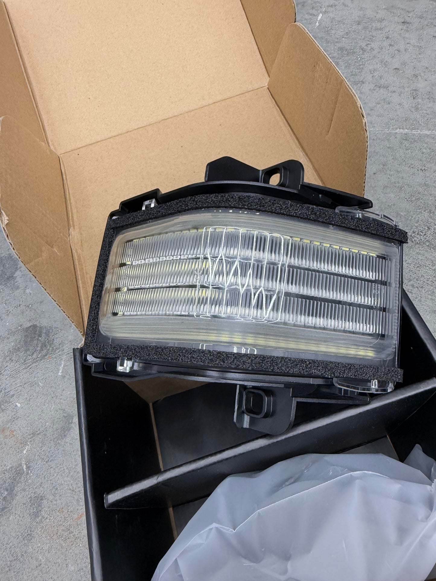 BLCM IRONCLAD (WHITE SEQUENTIAL SWITCHBACK) LED Mirror Lights – 2017+ Ford Super Duty (Clear, Smoked or Paint-Matched)