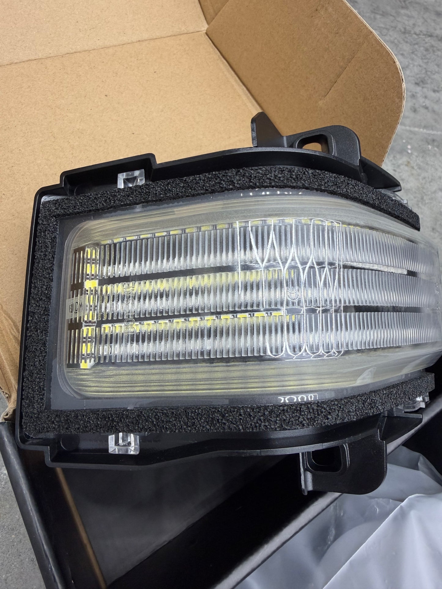 BLCM IRONCLAD (WHITE SEQUENTIAL SWITCHBACK) LED Mirror Lights – 2017+ Ford Super Duty (Clear, Smoked or Paint-Matched)